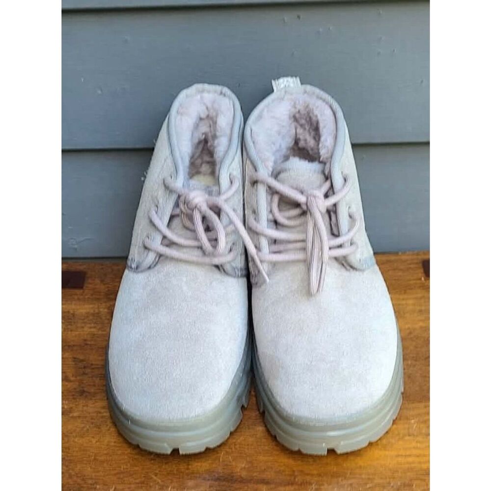 UGG Gray Neumel Clear Chukka Boots size 7